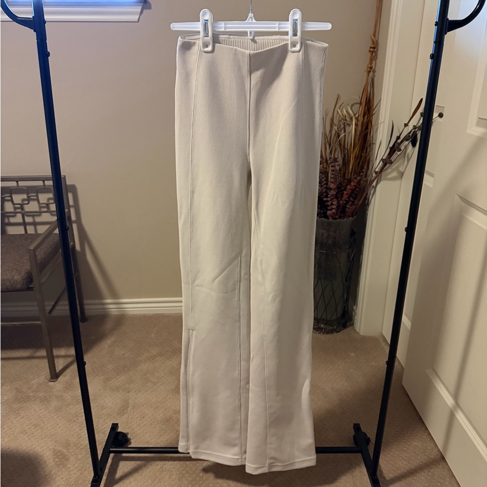 Lululemon Ribbed Softstreme Flared Pant (Bone)